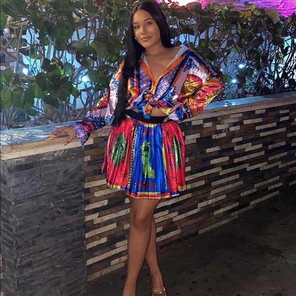 Pleated skirt - Picture 2 of 3